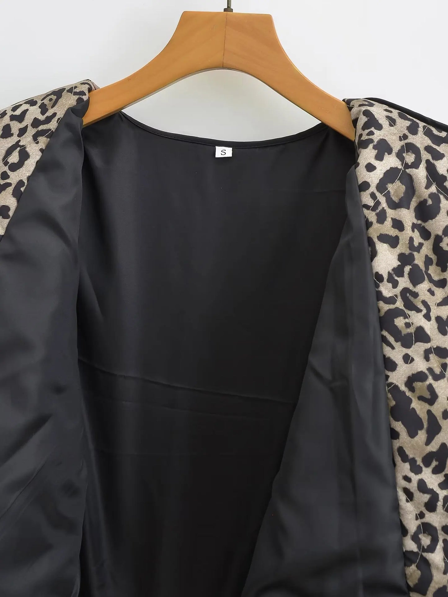 Myra – Women’s Leopard Print Oversized Jacket with Snap Buttons