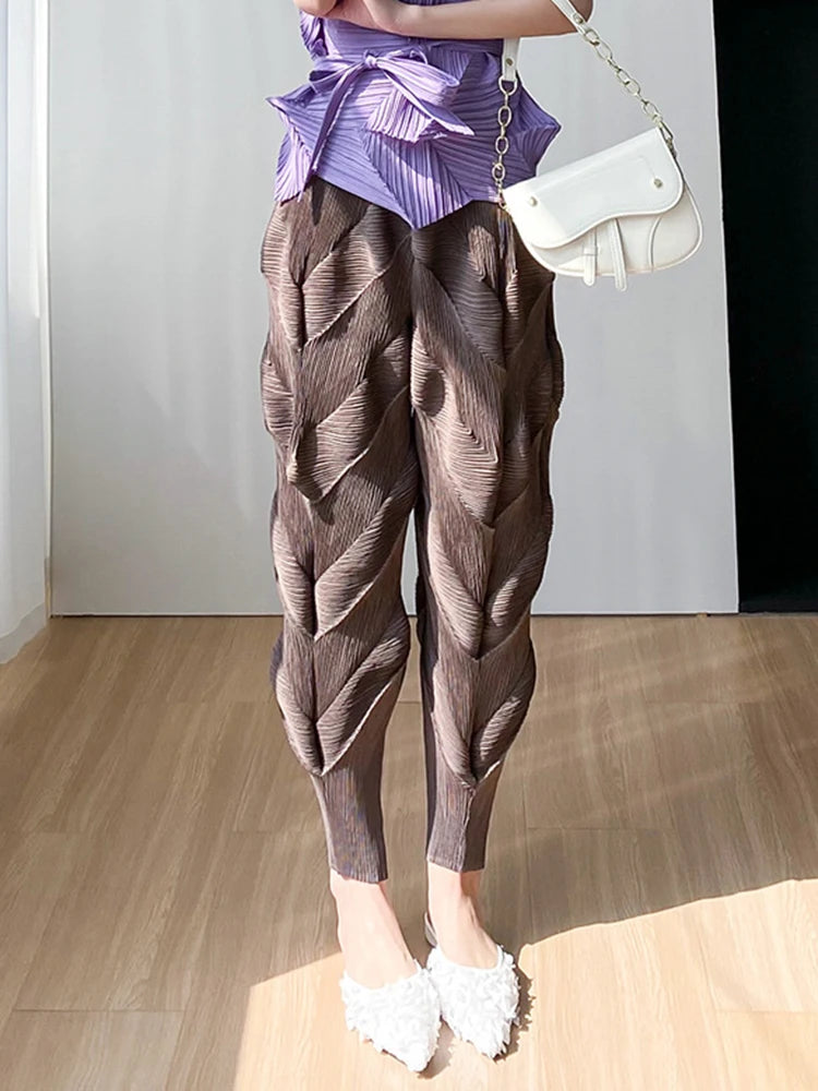 Jada – Women’s Pleated Tapered Pants with Elastic Waist