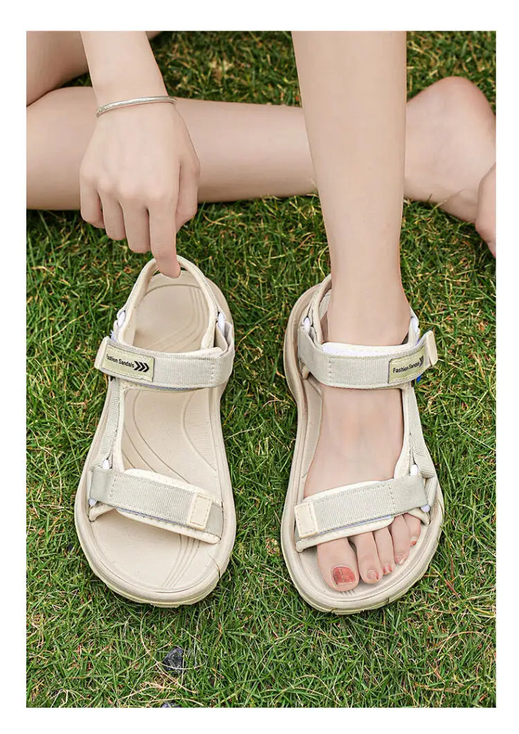 April – Women’s Outdoor Walking Sandals Quick-Dry Non-Slip Flats