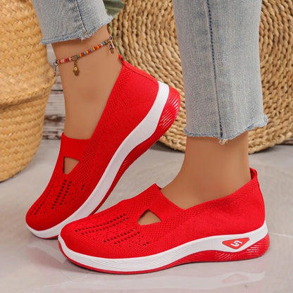 Breathable Mesh Women’s Sneakers – Lightweight Slip-On Walking Shoes