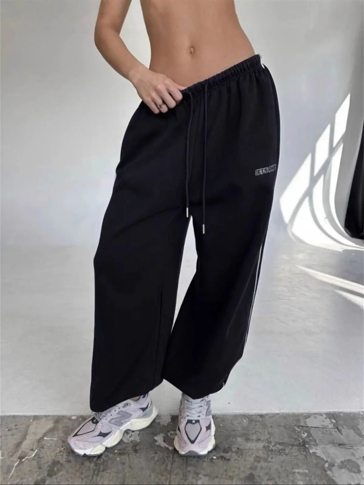 Colette – Women’s High-Waisted Striped Sweatpants with Drawstring