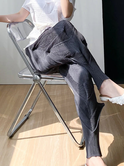 Jada – Women’s Pleated Tapered Pants with Elastic Waist