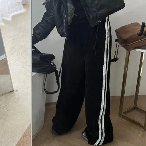 Zariah – Women’s Velour Wide-Leg Pants with Side Stripe