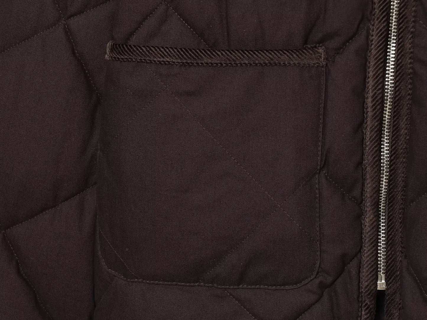 Liana – Women’s Diamond Quilted Zip-Up Jacket with Contrast Collar