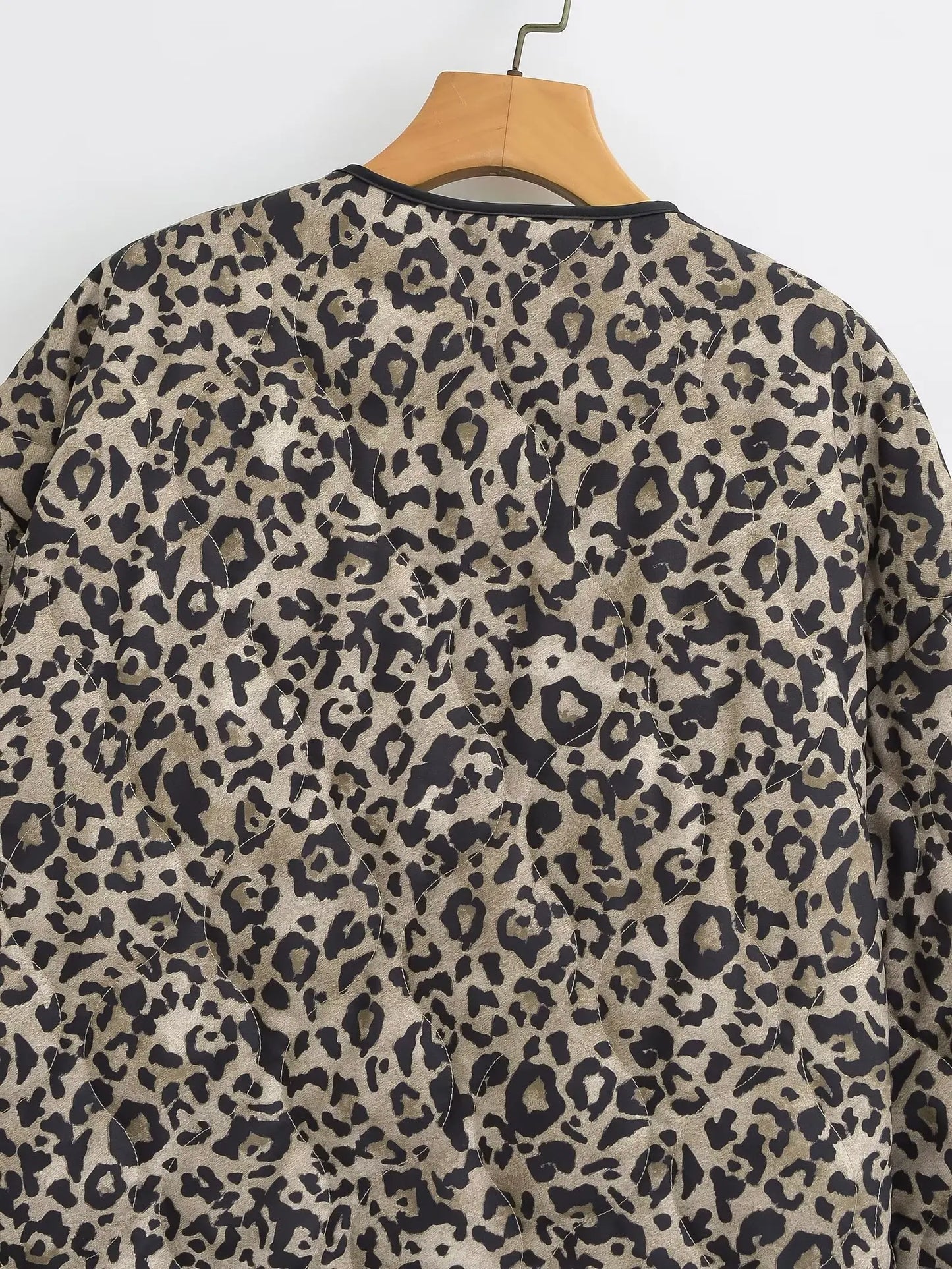 Myra – Women’s Leopard Print Oversized Jacket with Snap Buttons