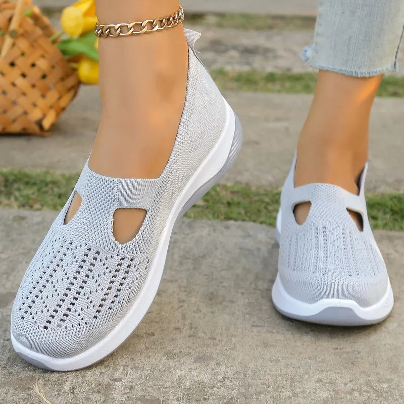 Breathable Mesh Women’s Sneakers – Lightweight Slip-On Walking Shoes