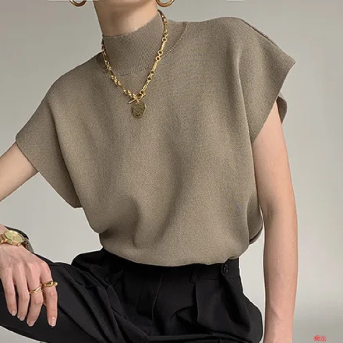 Aaliyah – Women’s Vintage Knit Blouse with Mock Neck Sleeveless Design - Auvrya