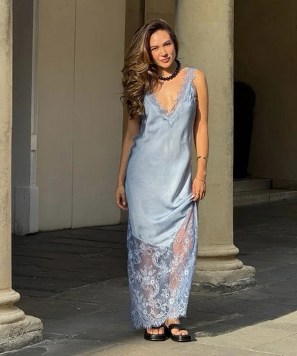 Luna &ndash; Women&rsquo;s V Neck Lace Maxi Dress Slim Elegant Evening Dress - Auvrya