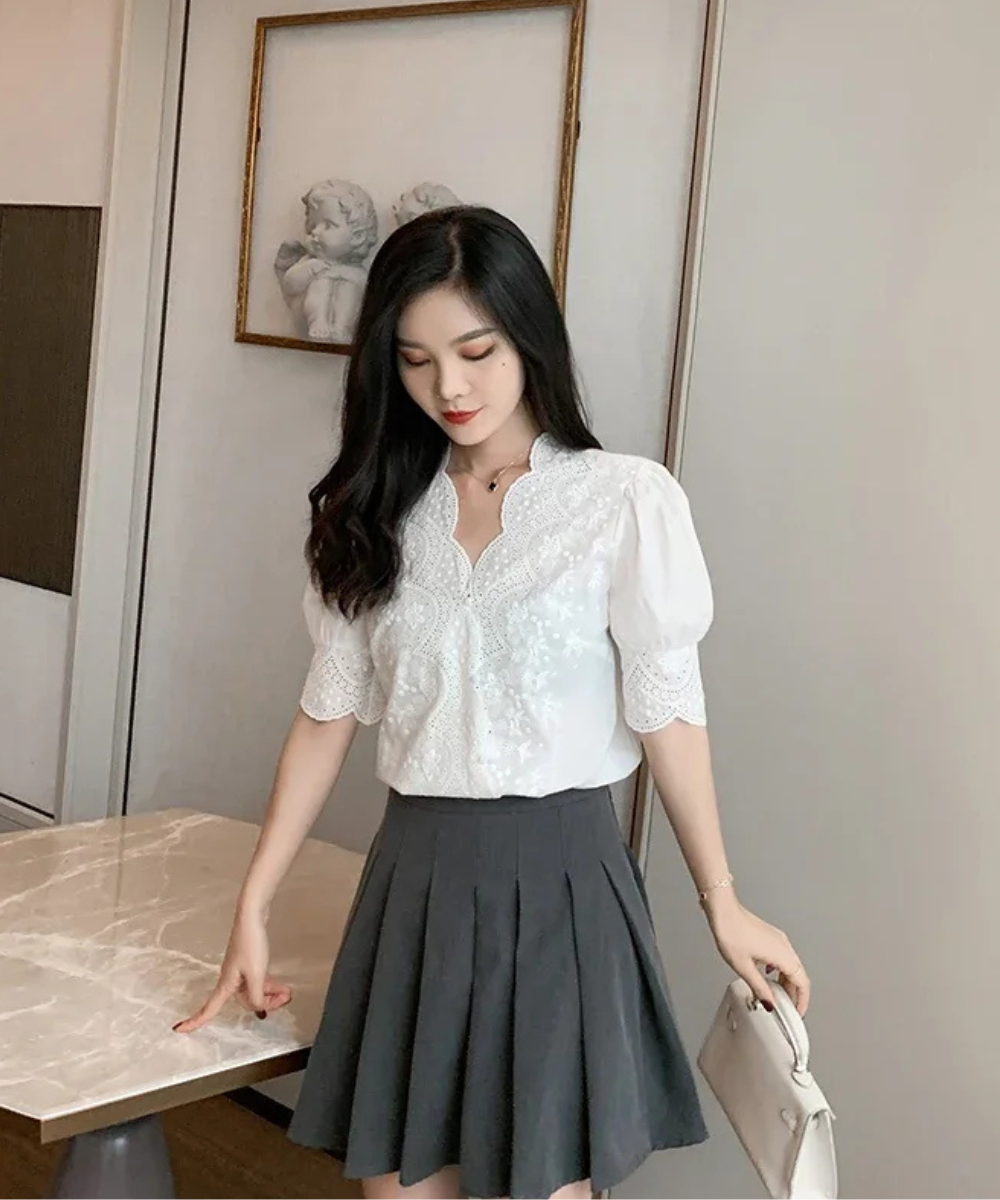 Natalie – Women’s White Embroidered Linen Cotton Puff Sleeve Blouse - Auvrya