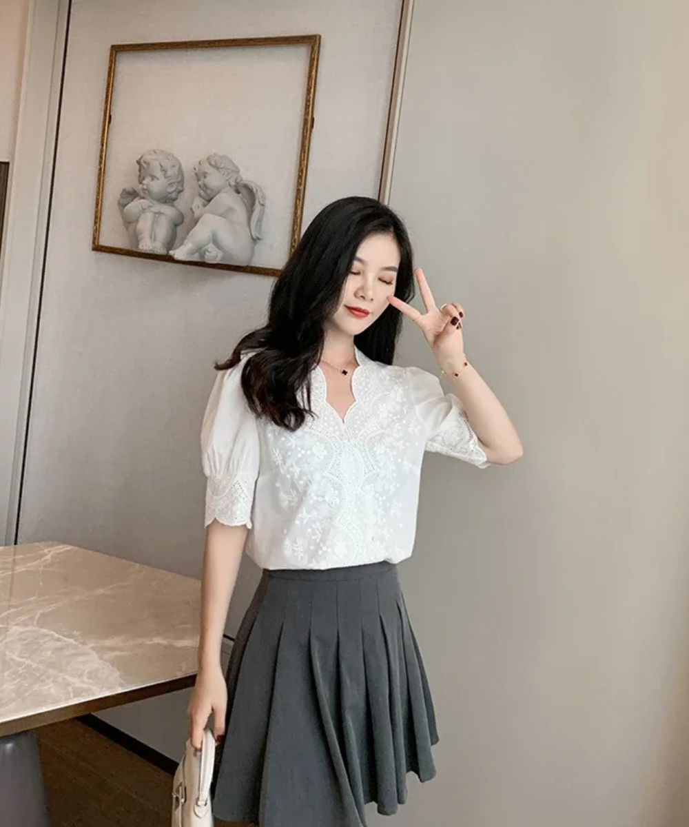 Natalie – Women’s White Embroidered Linen Cotton Puff Sleeve Blouse - Auvrya