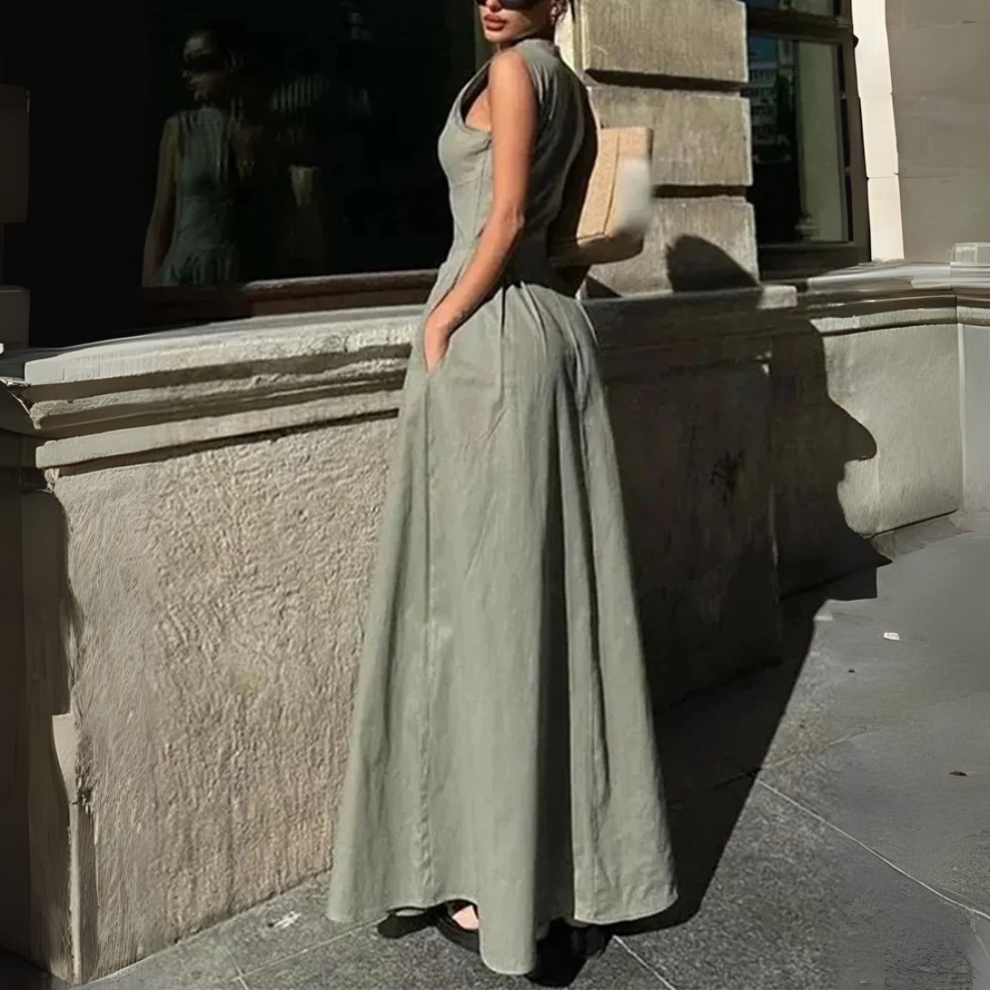 Quinn – Women’s Pleated Zip-Front Midi Dress Sleeveless Elegant Bodycon - Auvrya