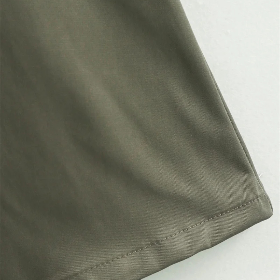 Quinn – Women’s Pleated Zip-Front Midi Dress Sleeveless Elegant Bodycon - Auvrya