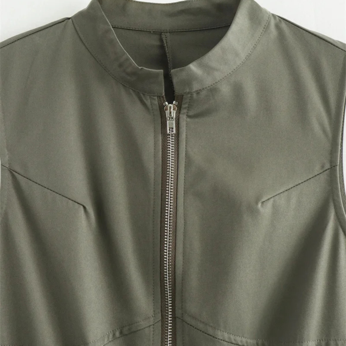 Quinn – Women’s Pleated Zip-Front Midi Dress Sleeveless Elegant Bodycon - Auvrya