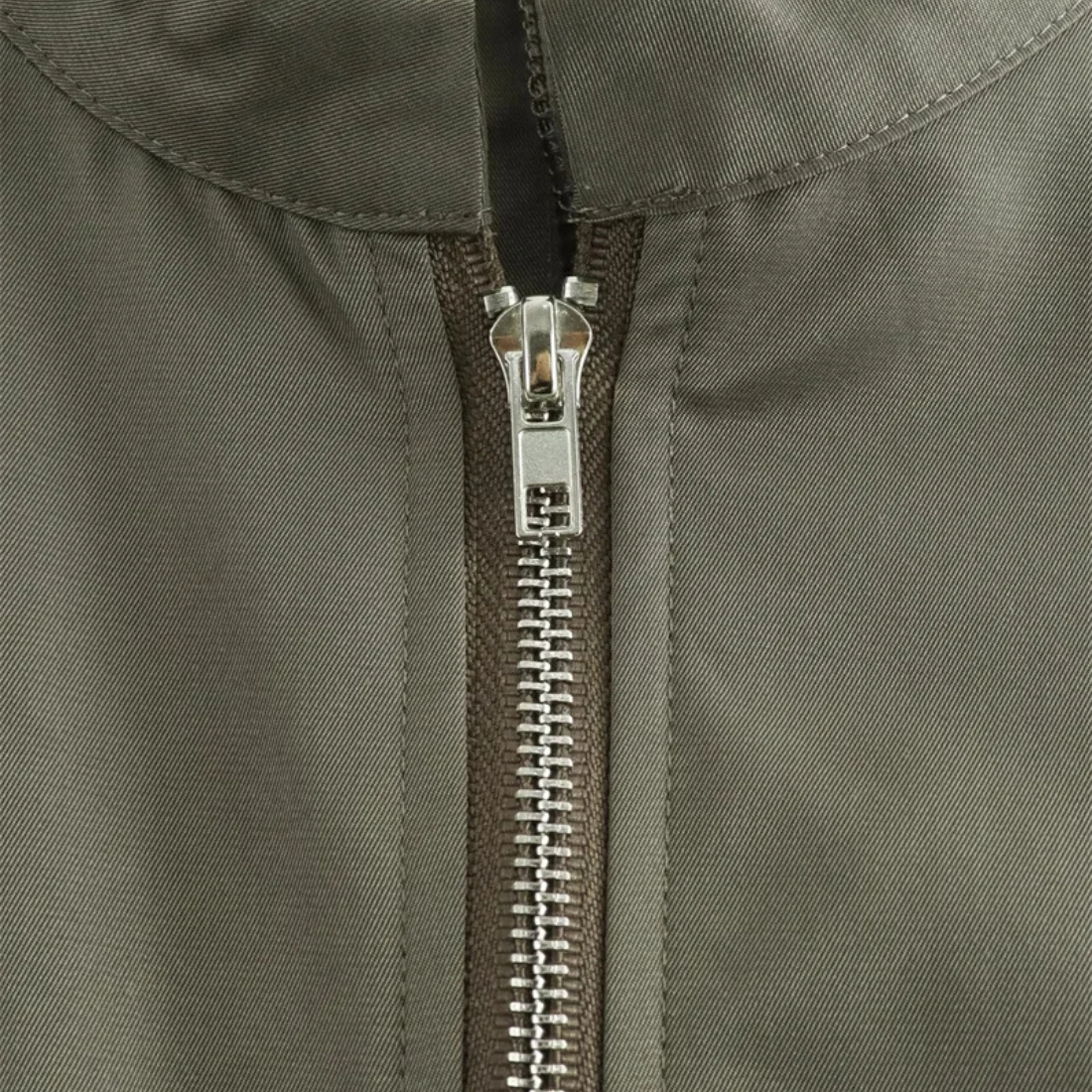 Quinn – Women’s Pleated Zip-Front Midi Dress Sleeveless Elegant Bodycon - Auvrya