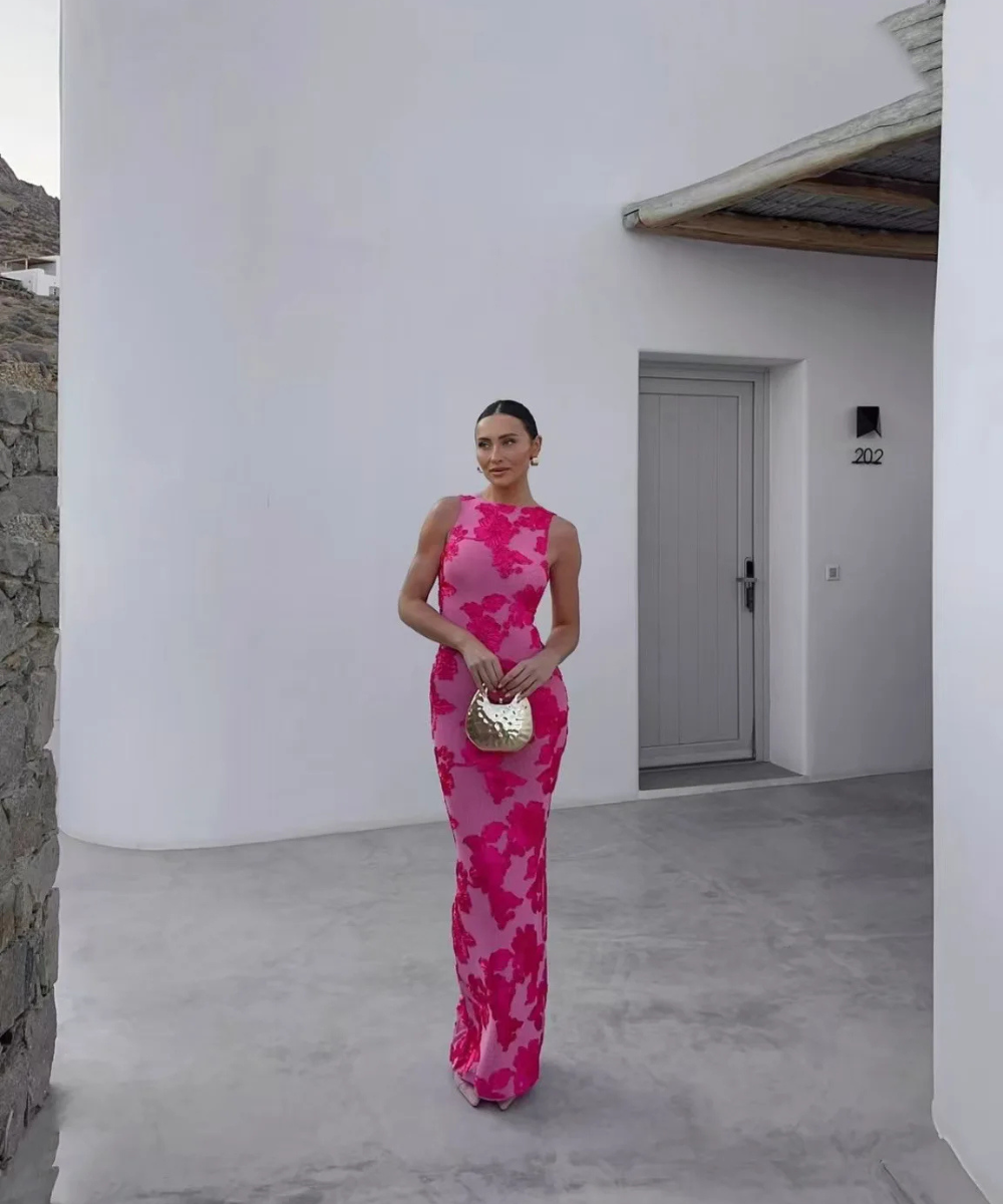 Victoria &ndash; Women&rsquo;s Sleeveless Maxi Dress with Floral Embroidery Mesh - Auvrya